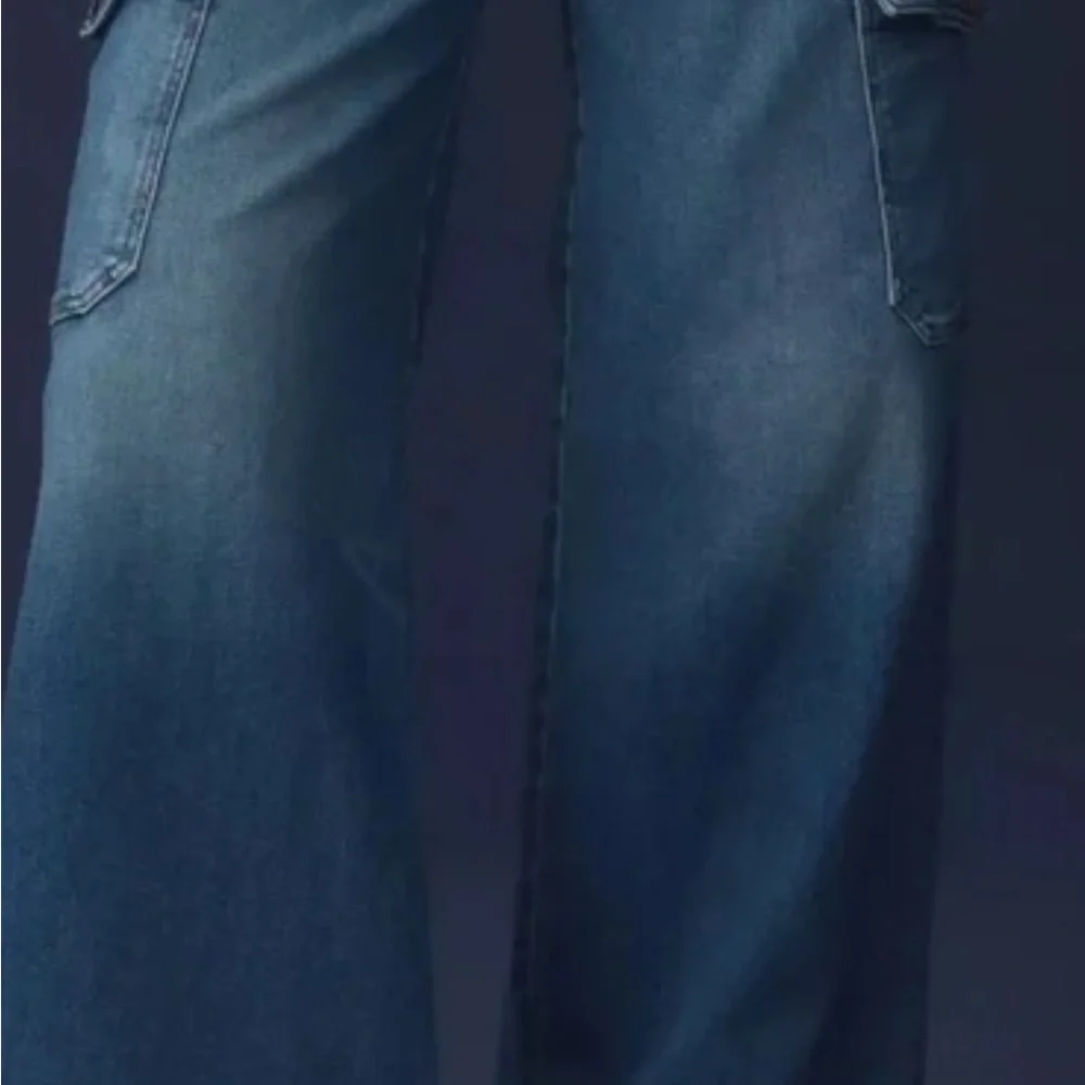 Mother The Undercover Cargo Sneak wide-leg jeans - Picture 3 of 9